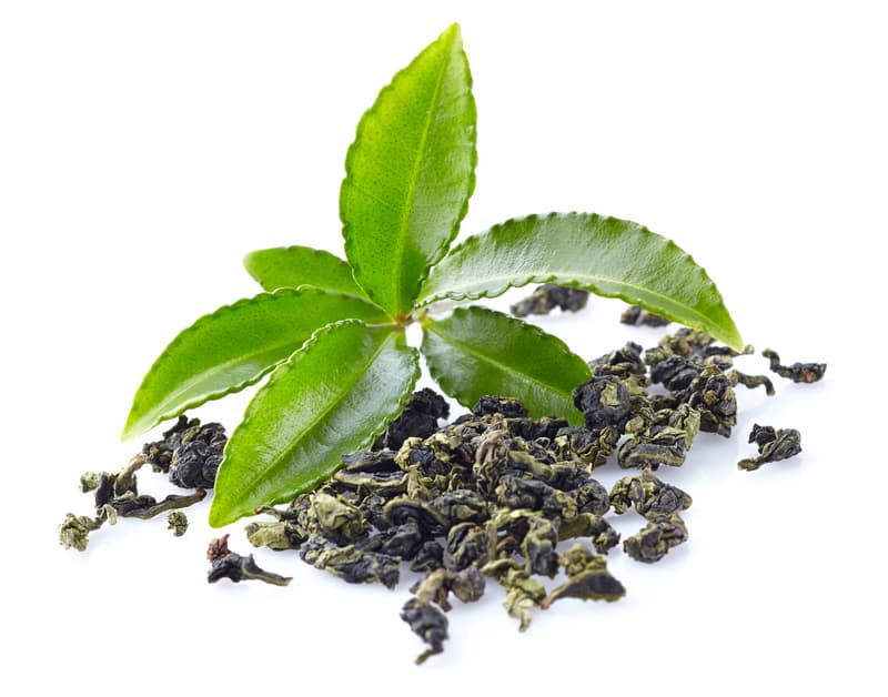 Grüne Teeblätter in Nahaufnahme